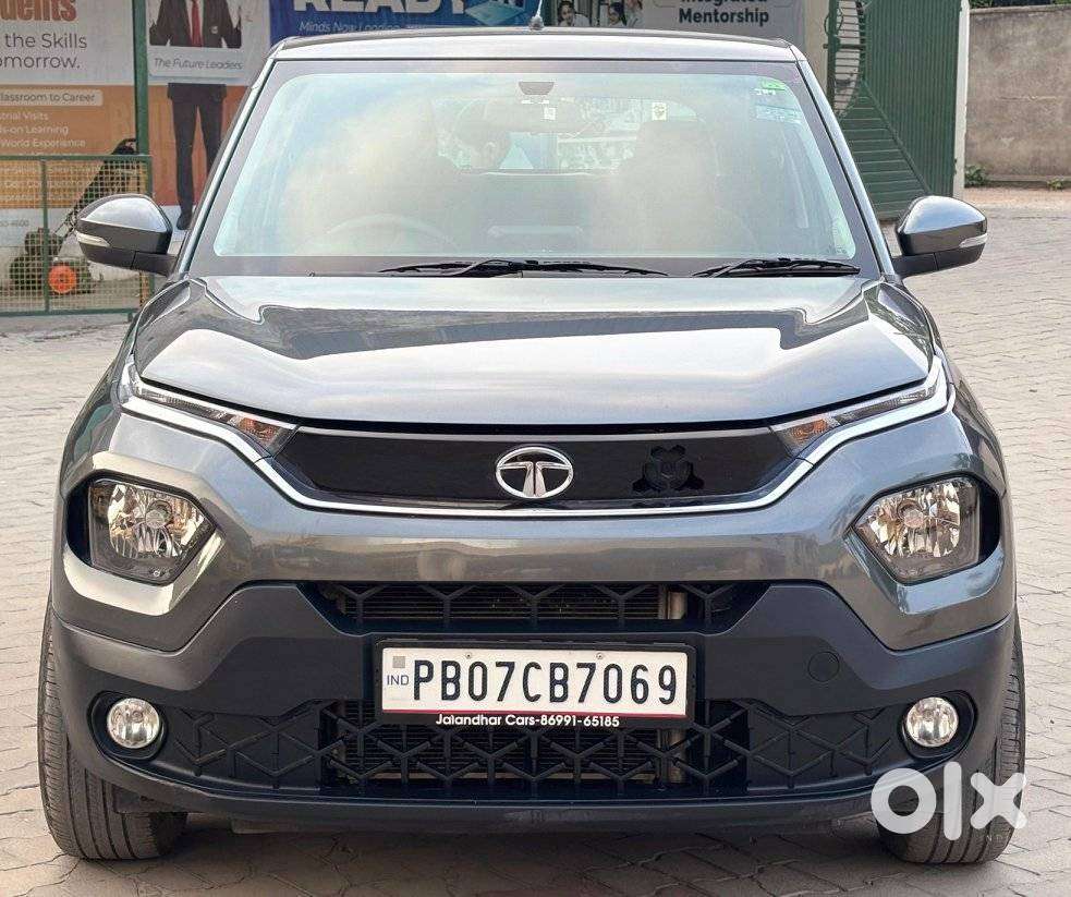 Tata Punch, 2022, Petrol