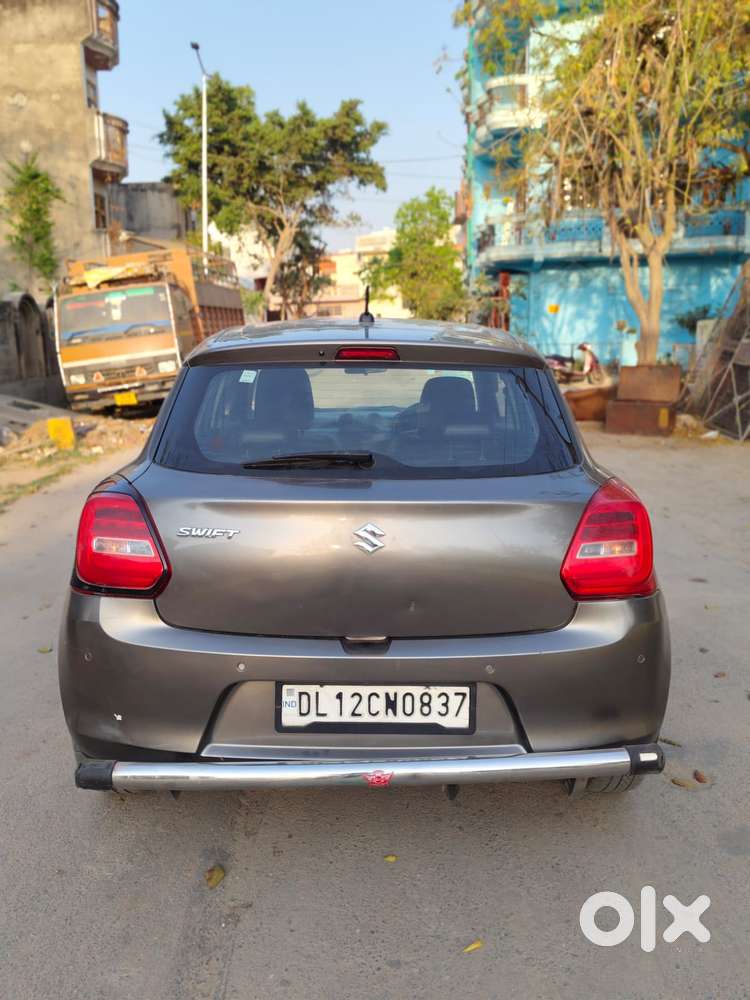 Maruti Suzuki Swift Vvt Zxi, 2018, Cng & Hybrids