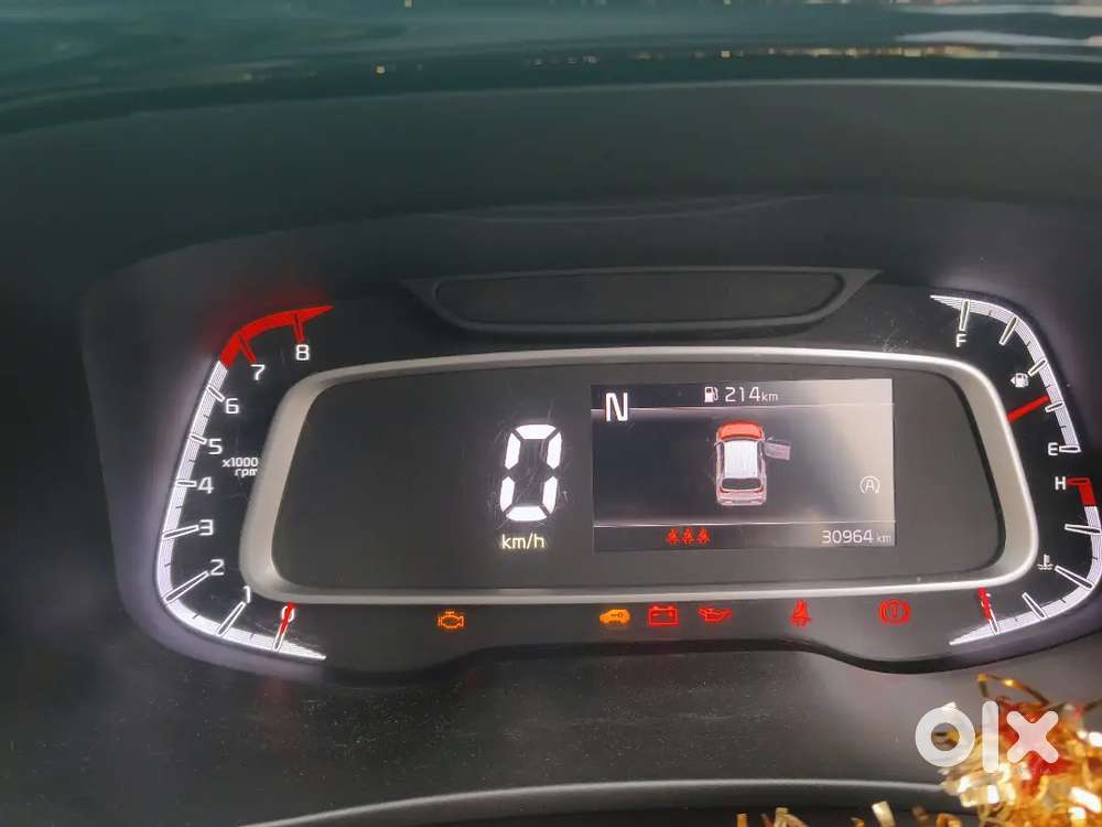 Kia Sonet 2023 Petrol Well Maintained, Single Handed