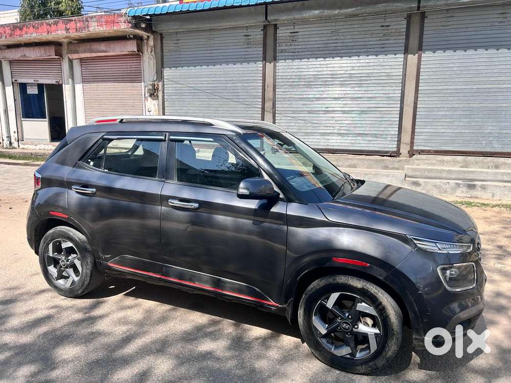 Hyundai Venue 1.0l Turbo Gdi Sx(o) Mt, 2022, Petrol