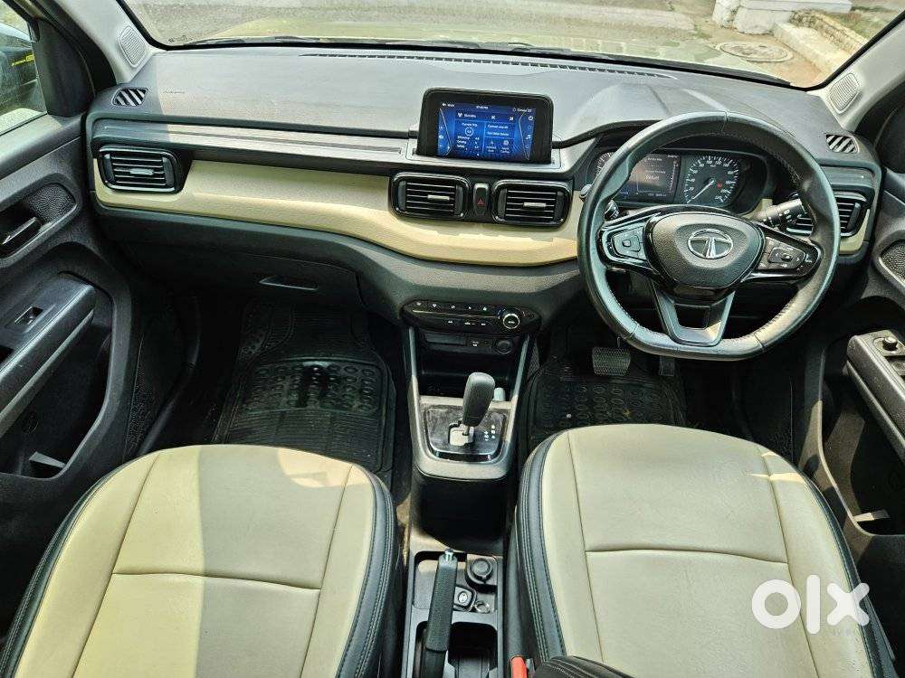 Tata Punch 1.2 Revotron Creative Amt Dual Tone, 2022, Petrol