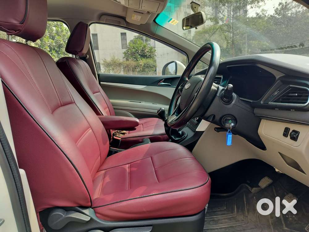 Mahindra Marazzo M6 8str, 2021, Diesel