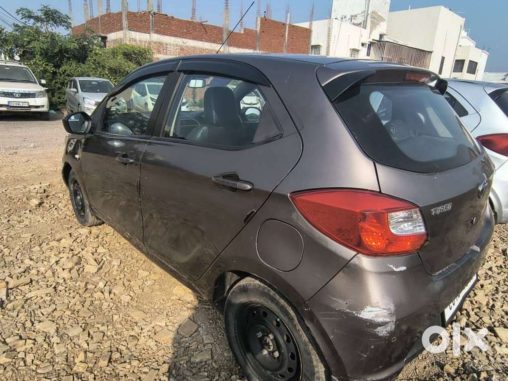 Tata Tiago 1.2 Revotron Xt, 2016, Petrol