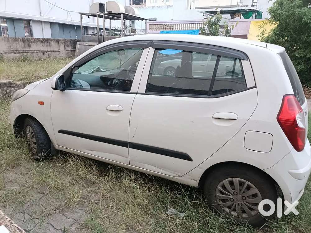 Hyundai I10 Sportz 2015