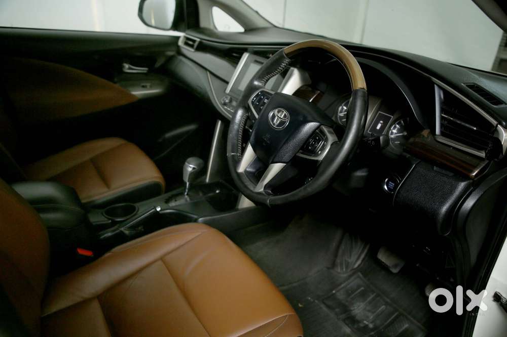 Toyota Innova Crysta 2.8 Zx At, 2016, Diesel