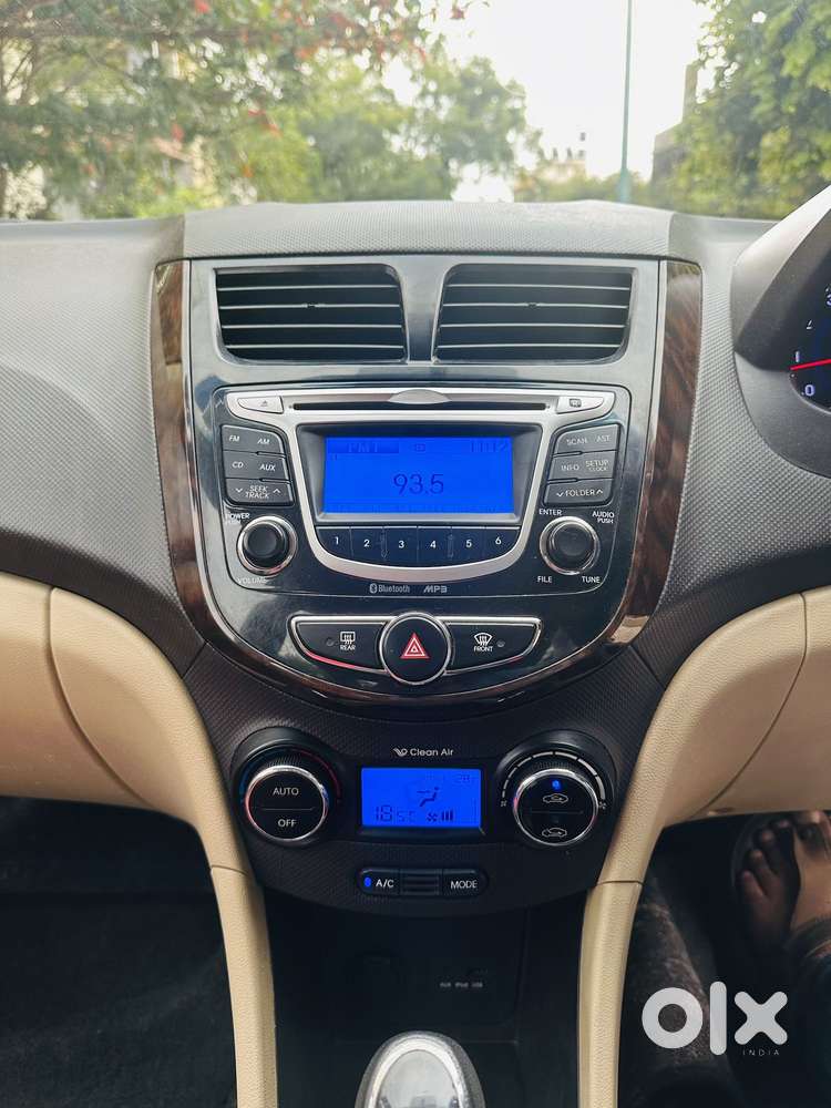 Hyundai Verna 1.6 S (o) Vtvt At, 2014, Petrol
