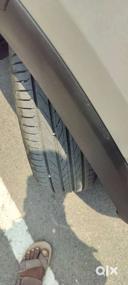 Renault Triber Rxz, 2022, Petrol