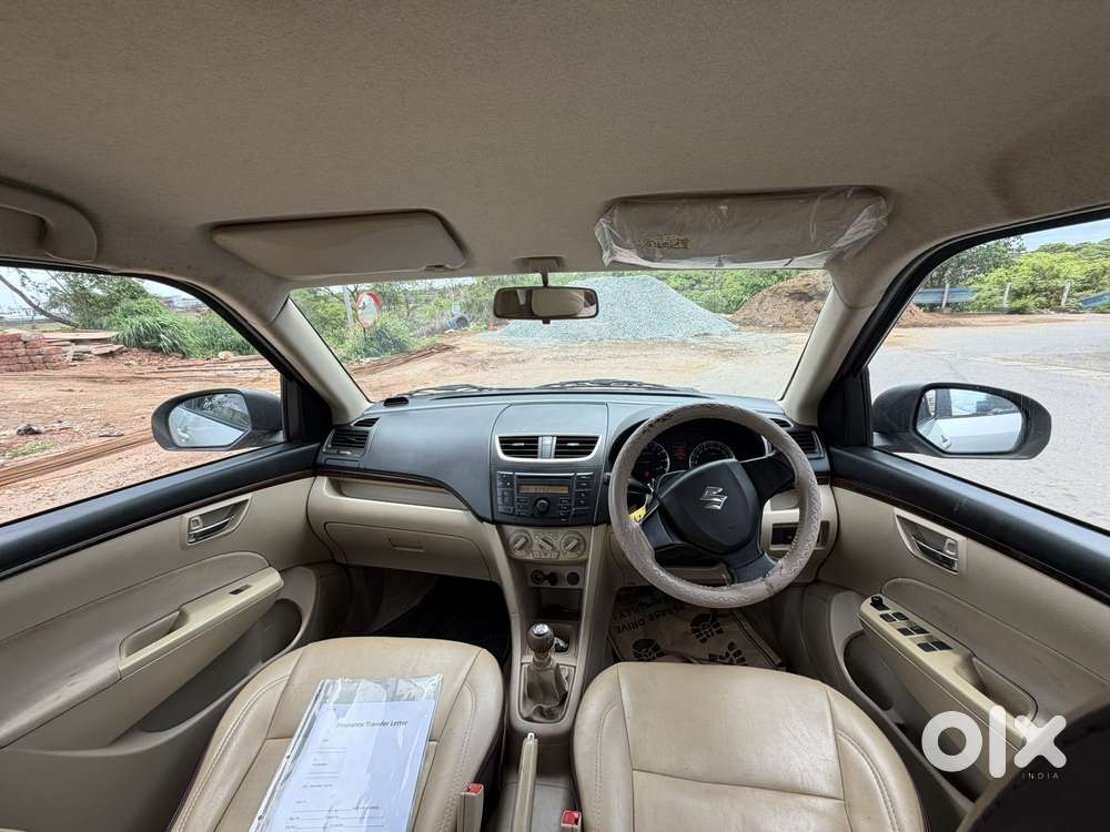 Maruti Suzuki Swift Dzire Vxi Regal Limited Edition Mt, 2014, Petrol