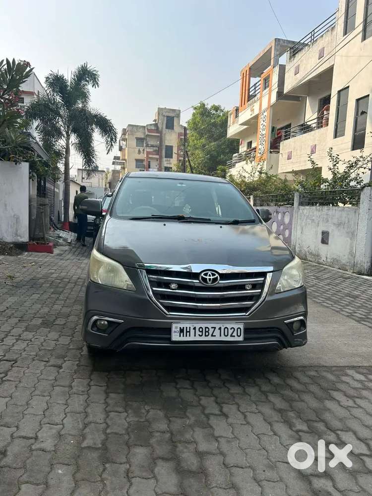 Toyota Innova 2.5 Z 2015
