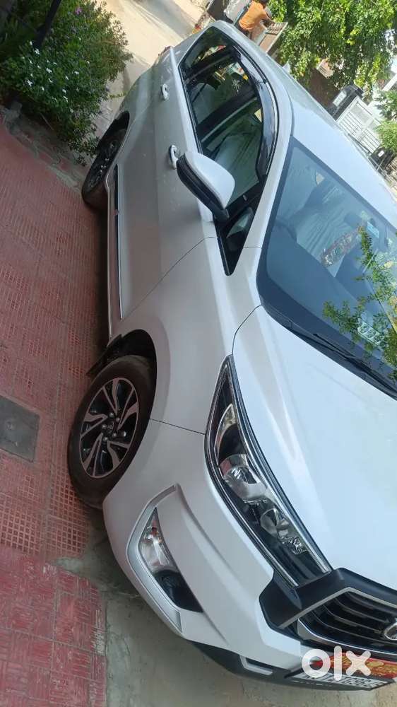Toyota Innova Crysta Zx 2025