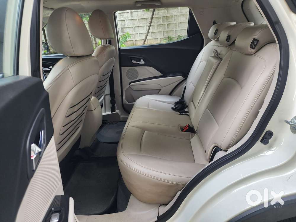 Mahindra Xuv300 W8 Option Diesel, 2022, Diesel