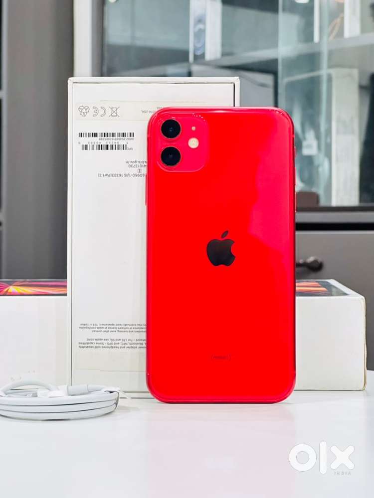 iPhone 11 (PRODUCT)RED 128 GB au iPhone 11 (PRODUCT)RED 128 GB au