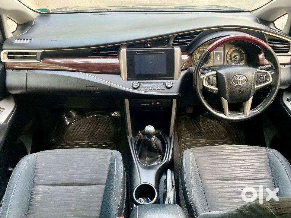 Toyota Innova Crysta 2.7 Vx Mt, 2016, Petrol