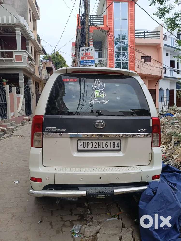 Tata Safari Storme Top Model 2016 Diesel 112000 Km Driven