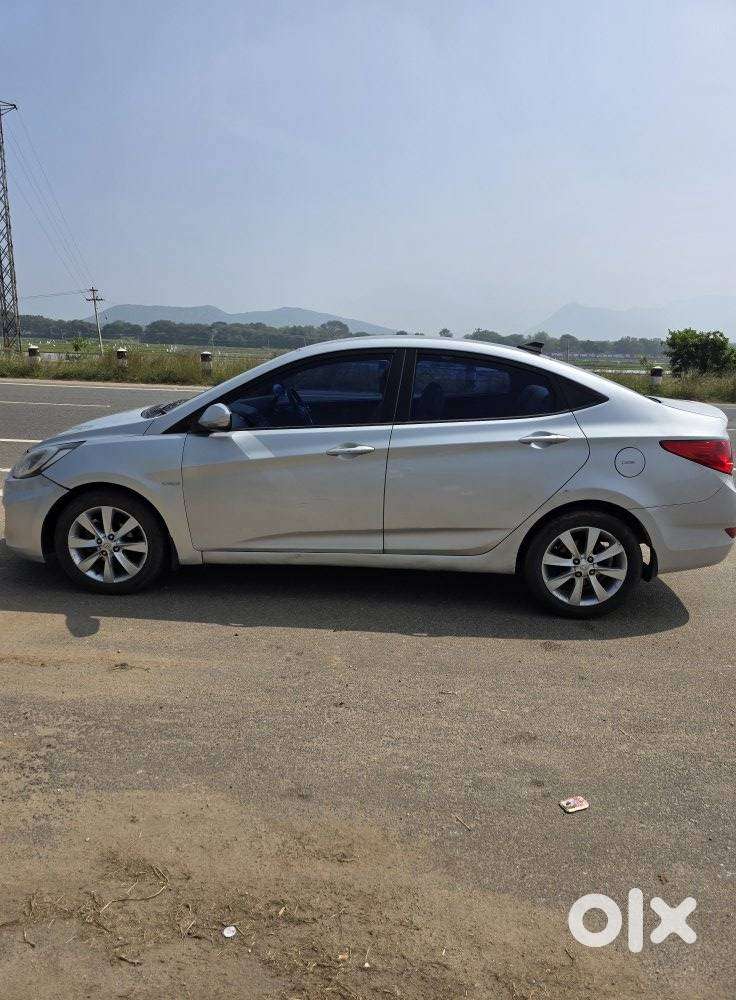 Hyundai Verna Crdi Vgt Sx 1.5, 2011, Diesel