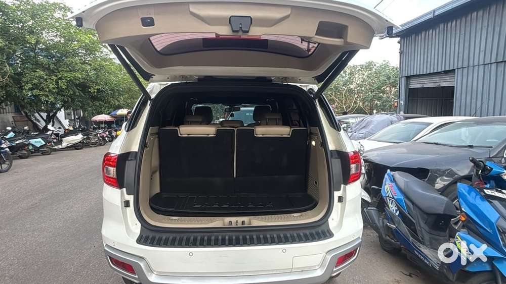 Ford Endeavour Diesel 2019 , Showroom Maintained , Brand New Tyres