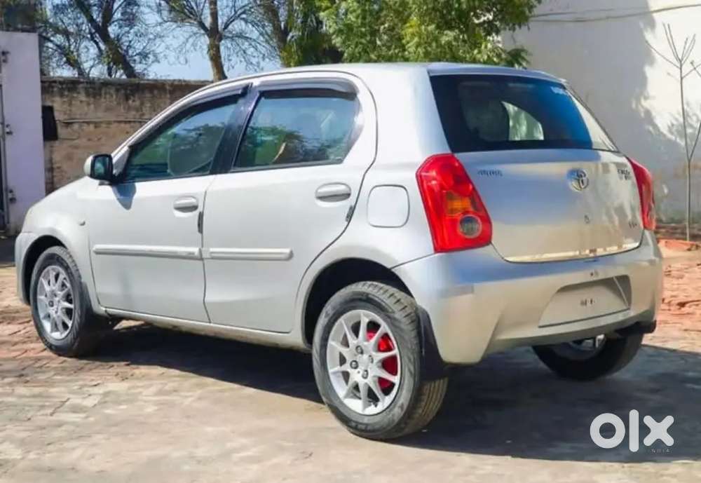 Toyota Etios Liva 2011