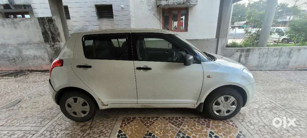 Maruti Suzuki Swift 2010