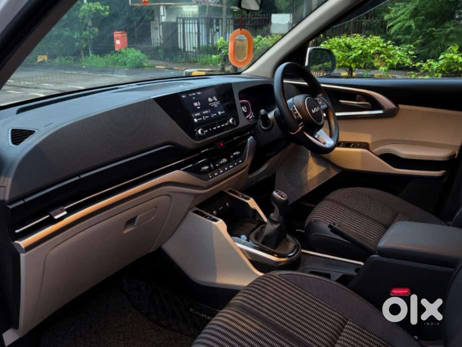 Kia Carens 1.4 Prestige Plus Turbo Dct 7 Str, 2024, Petrol