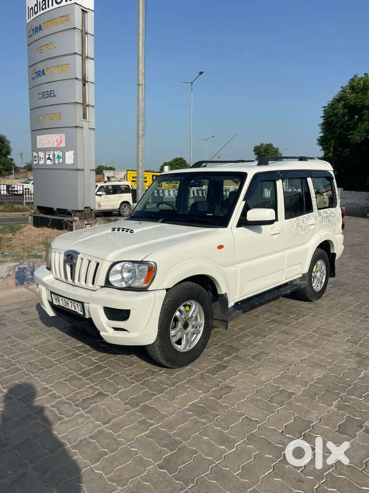 Mahindra Scorpio Vlx 2wd Abs At Bsiii, 2014, Diesel