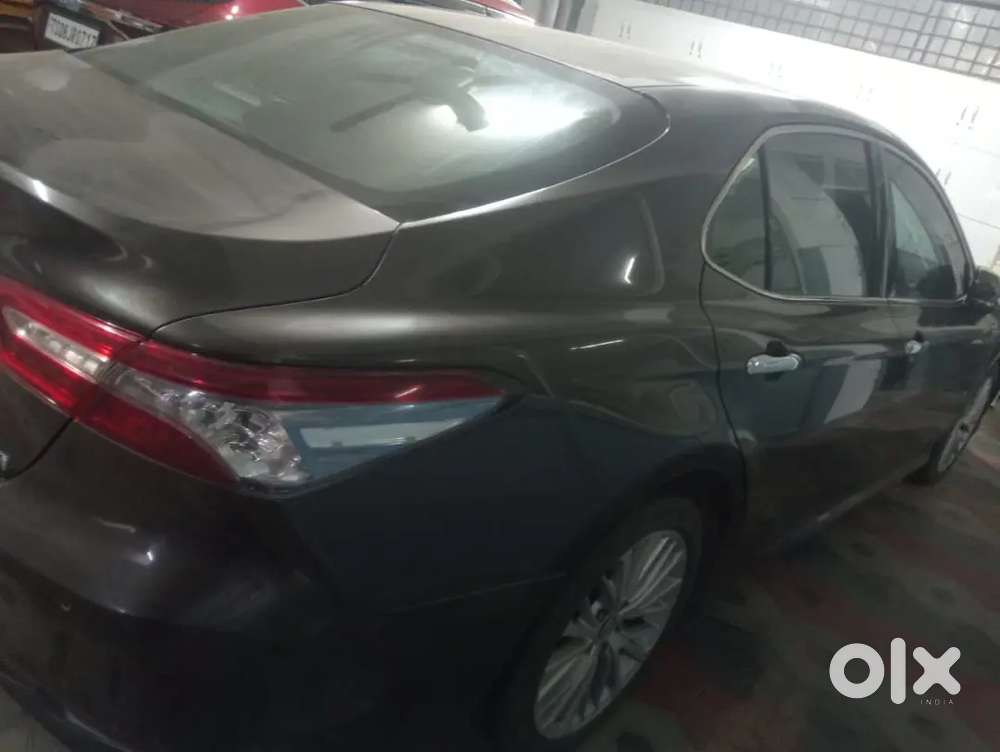 Toyota Camry Hybrid 2019