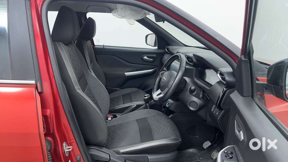 Nissan Magnite 1.0 Xv Premium Turbo, 2022, Petrol