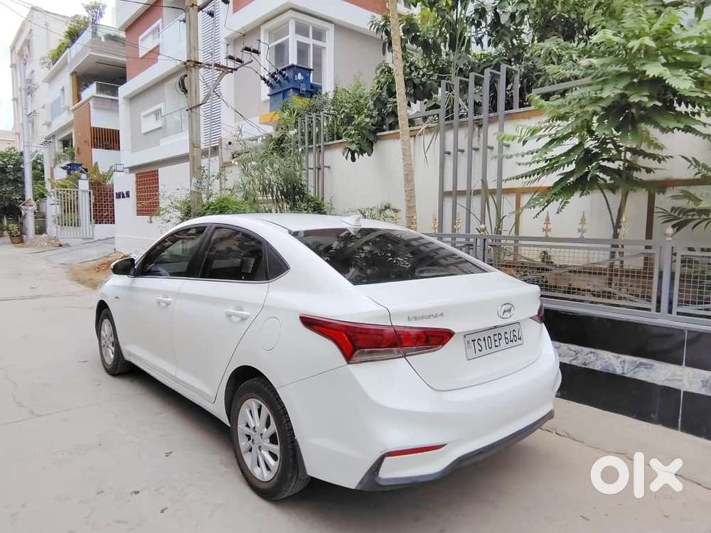 Hyundai Verna Ex 1.6 Vtvt At, 2018, Petrol