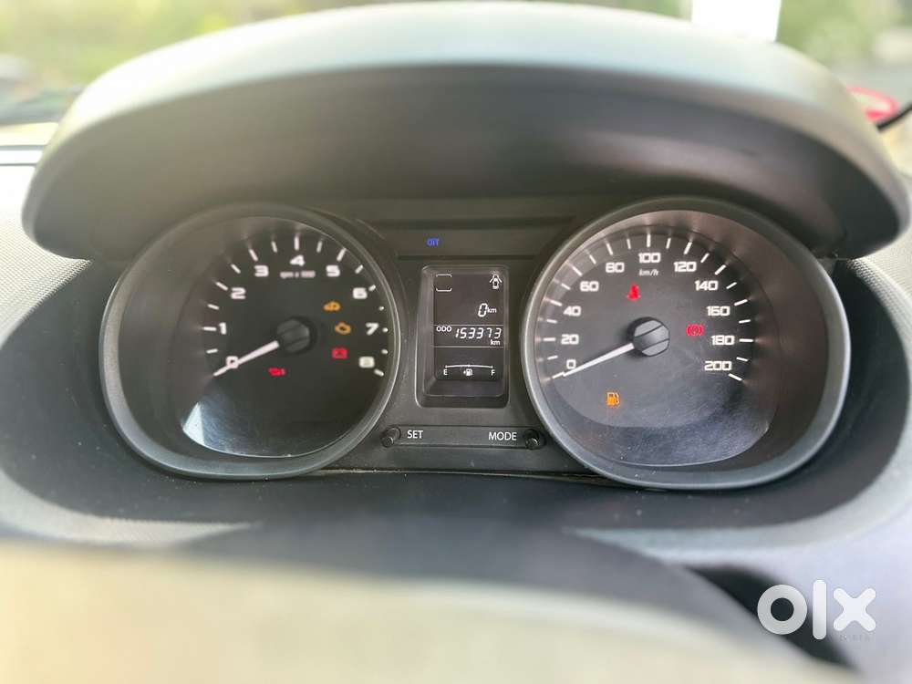Tata Tiago 1.2 Revotron Xt (o), 2016, Petrol