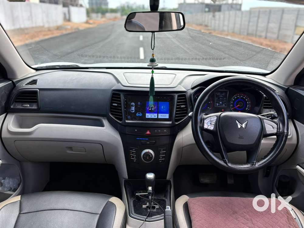 Mahindra Xuv300 W6 Amt Diesel, 2023, Diesel