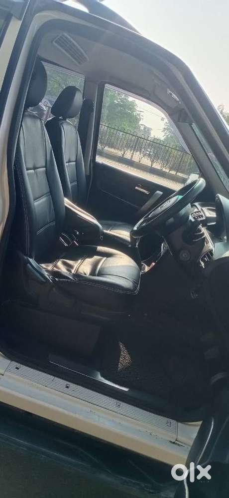 Tata Safari Storme [2015-2019] 2.2 Ex 4x2, 2017, Diesel