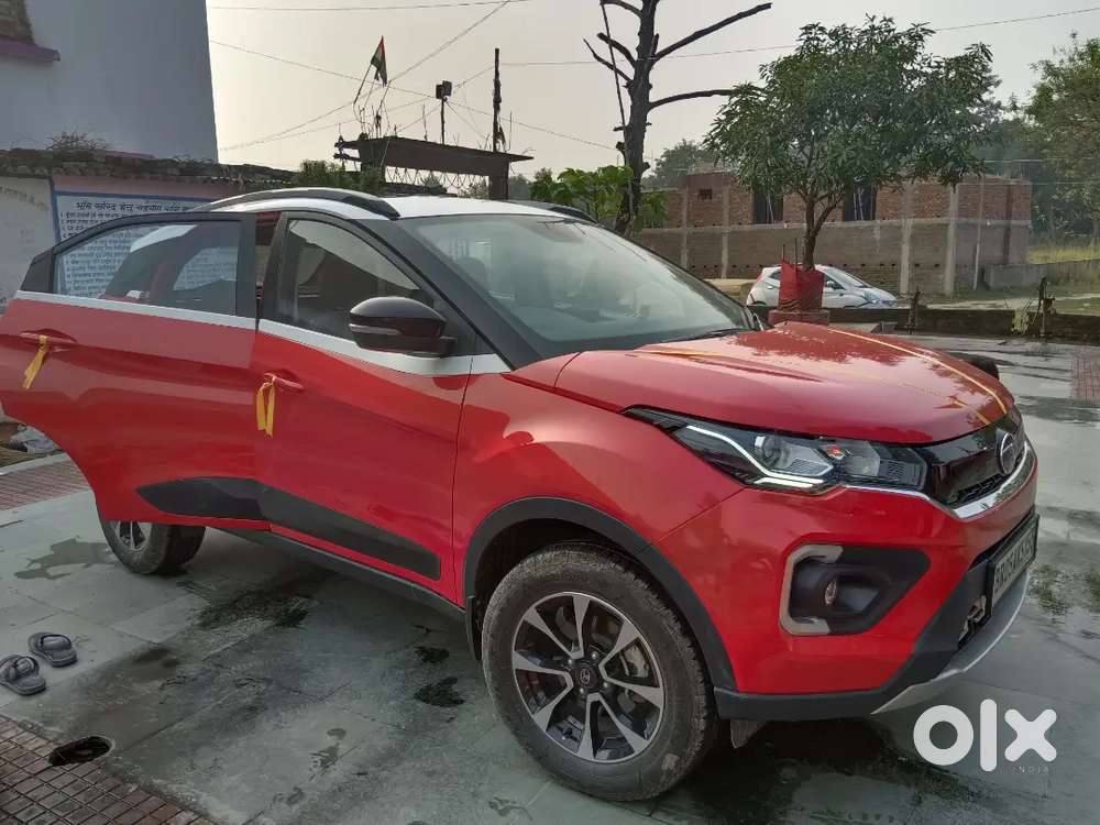 New Condition Sunroof Bhi Hai Jinko Lena Hai Vah Call Karen