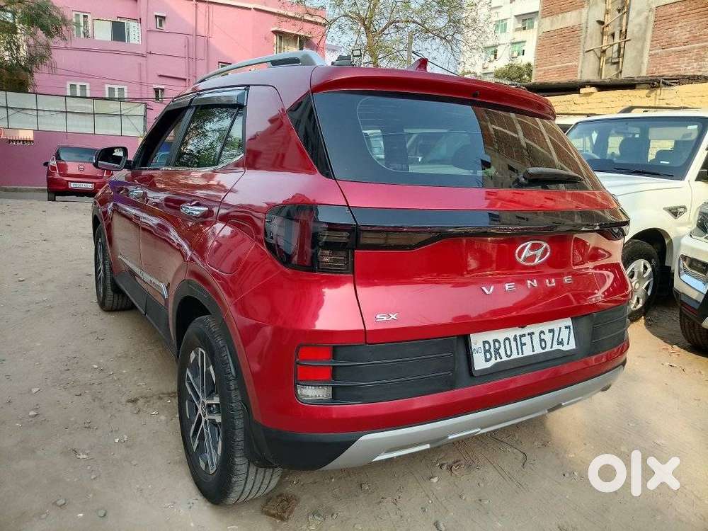 Hyundai Venue Sx (o) Mt 1.5 Diesel, 2022, Diesel