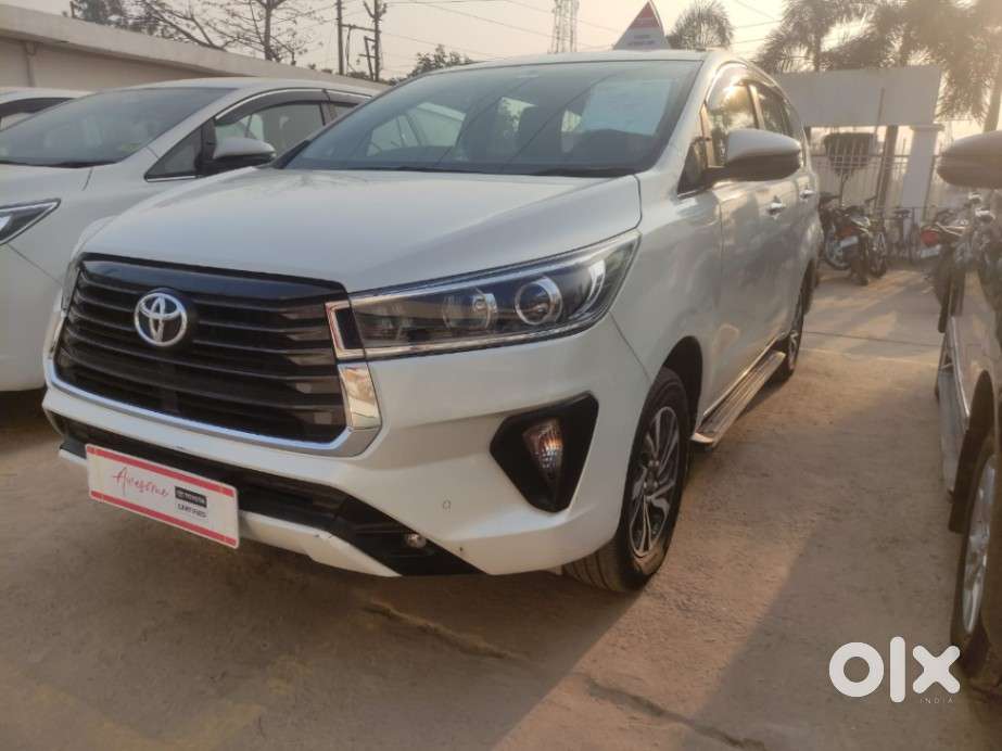 Toyota Innova Crysta [2020-ongoing] 2.4 Vx 8 Str, 2022, Diesel