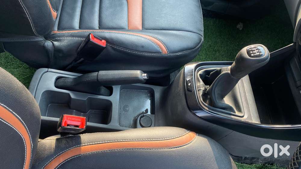 Tata Altroz 1.2 Xe, 2020, Petrol