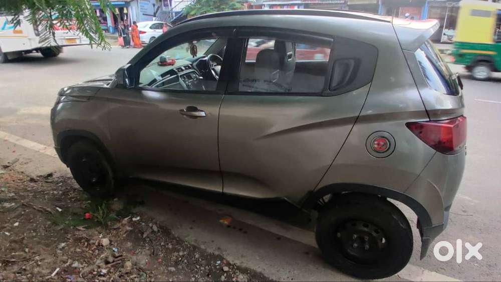 Mahindra Kuv100 Nxt 2016 Petrol 70000 Km Driven