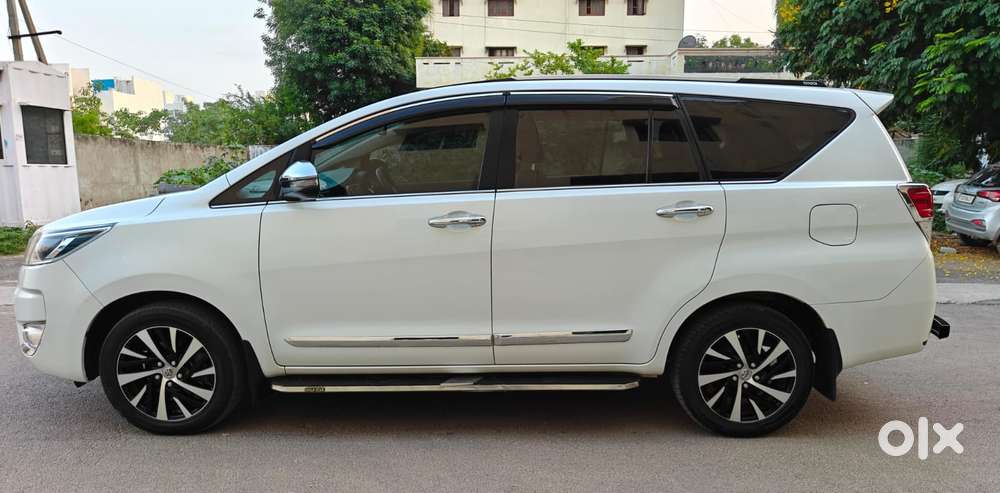 Toyota Innova Crysta 2.4 Z 7 Str, 2023, Diesel