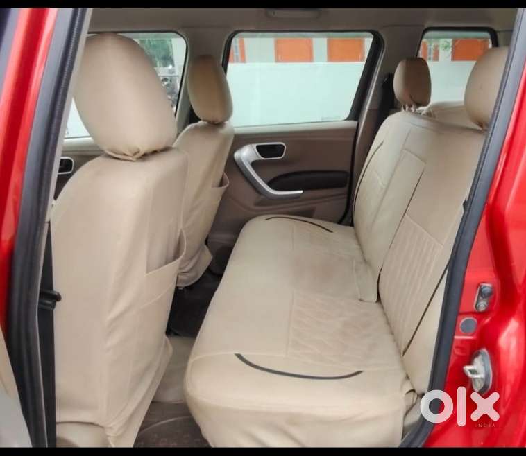 Mahindra Tuv 300 T8, 2017, Diesel