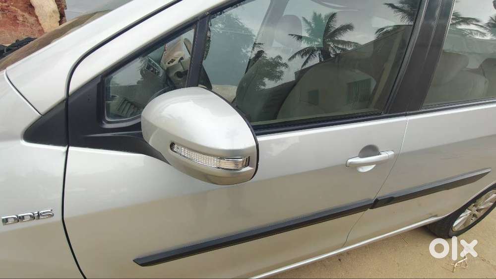 Maruti Suzuki Ertiga 2012 Model Vxi Optional