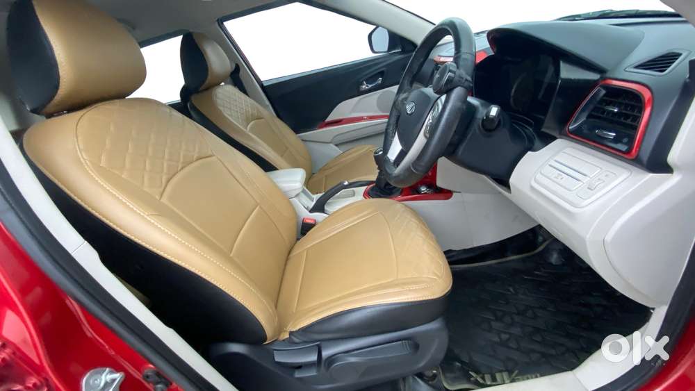 Mahindra Xuv300 W8, 2021, Petrol