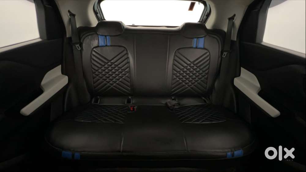 Tata Punch Accomplished, 2023, Petrol