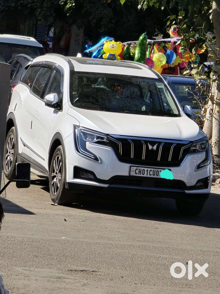 Xuv 700 White Automatic Top Model 7 Seater Luxuary Chandigarh Paid No