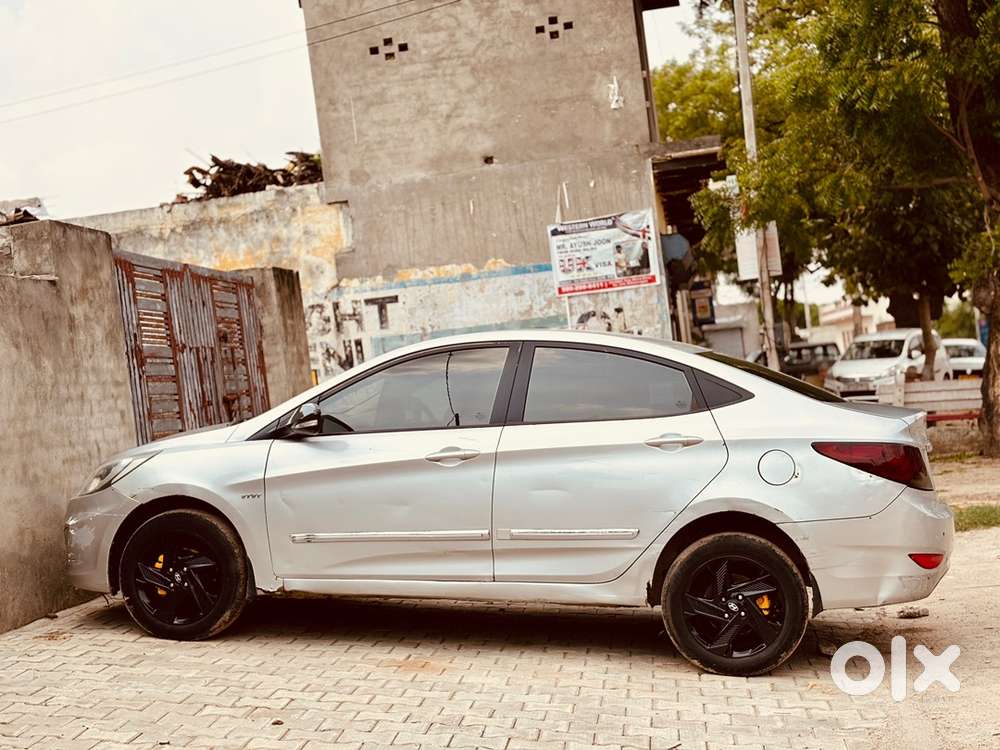 Hyundai Verna 2012 Model