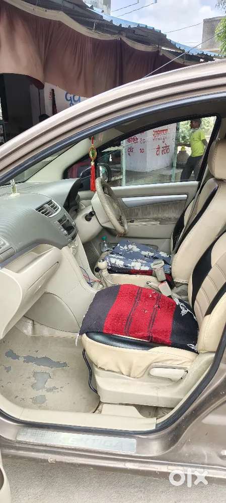 Maruti Suzuki Ertiga 2016 Diesel 180000 Km Driven
