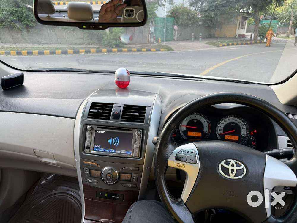 Toyota Corolla Altis [2011-2014] 1.8 Vl At, 2013, Petrol