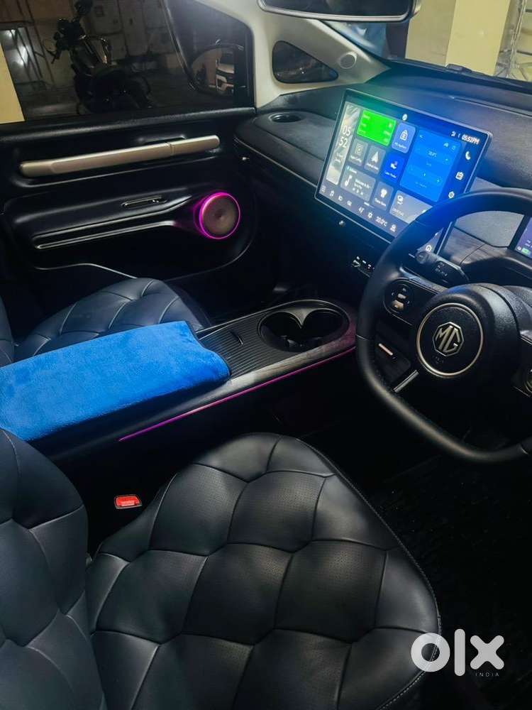 Mg Windsor Ev 2025 Electric 11000 Km Driven