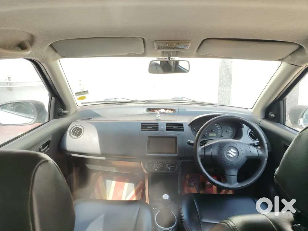 Maruti Suzuki Swift 2010 Petrol