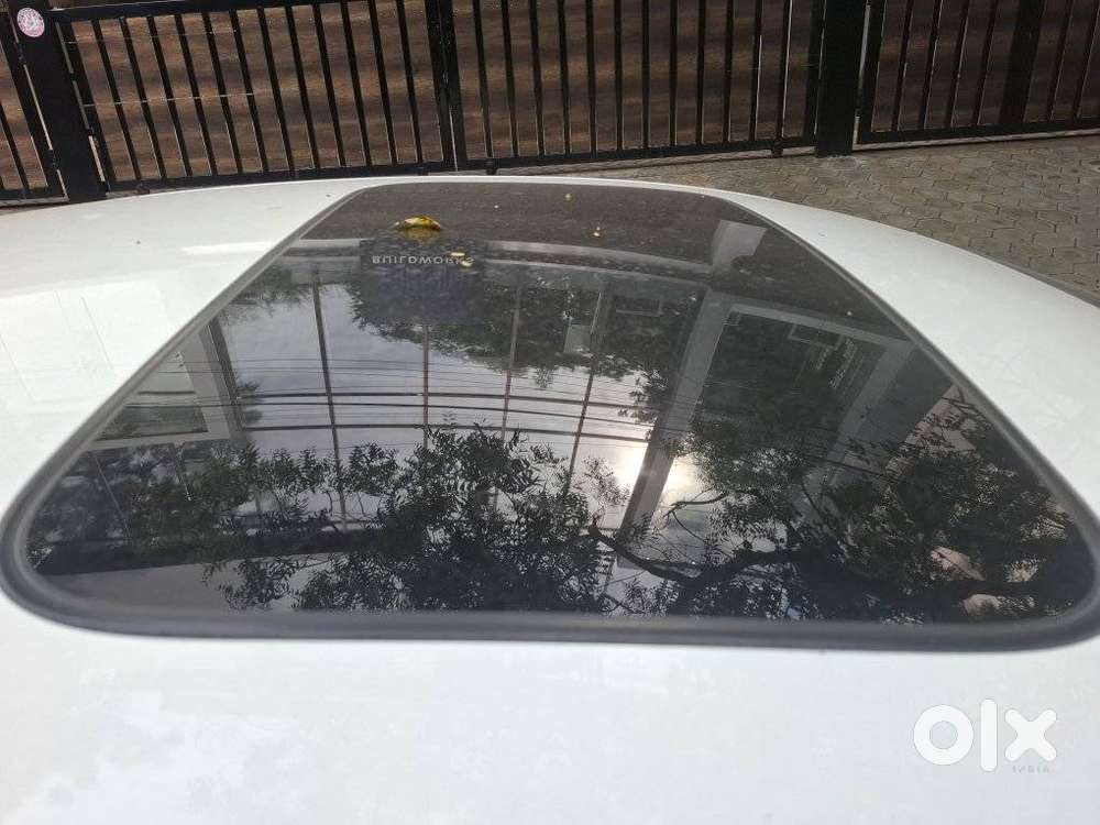 Honda City V At Sunroof, 2016, Petrol