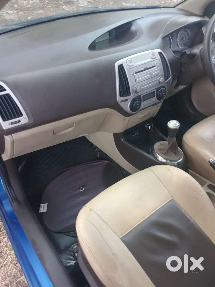 Hyundai I20 Sportz Petrol 2011