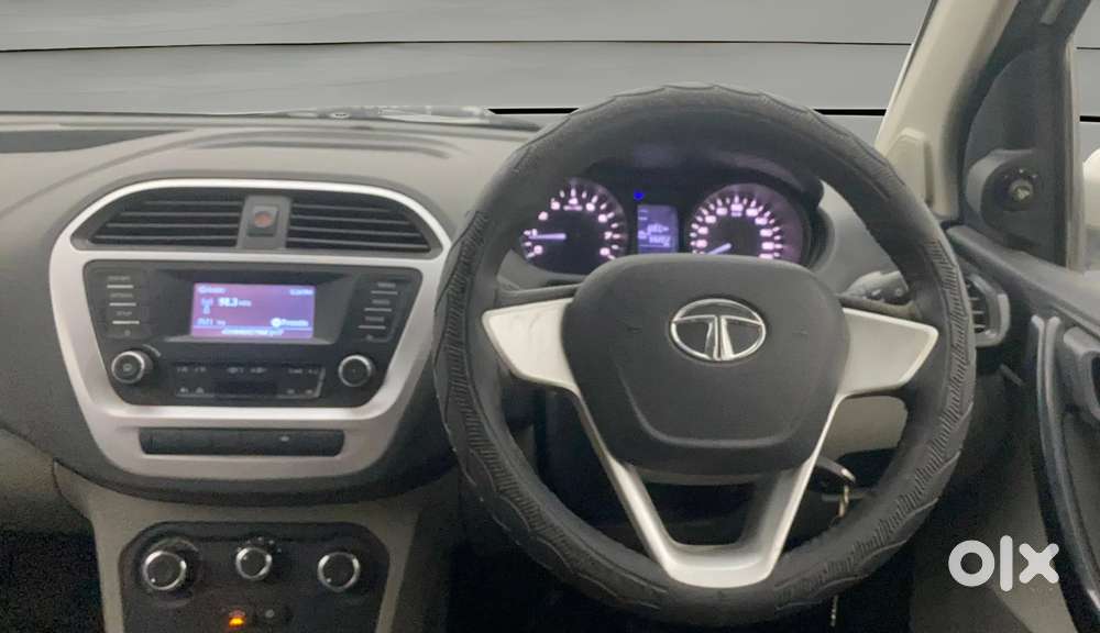 Tata Tiago 1.2 Revotron Xt, 2016, Petrol