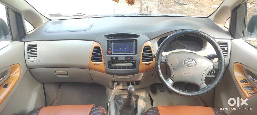 Toyota Innova 2.5 V 7 Str, 2010, Diesel
